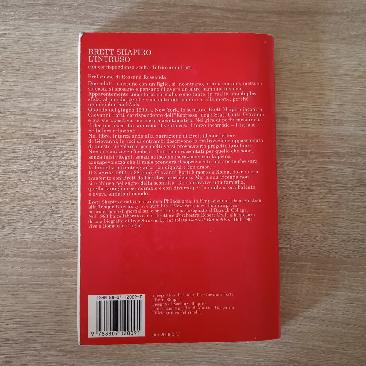 Brett Shapiro - L'intruso - Feltrinelli - Prefazione Rossanda