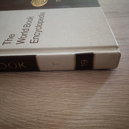 THE WORLD BOOK ENCYCLOPEDIA VOLUME 19 T 1975