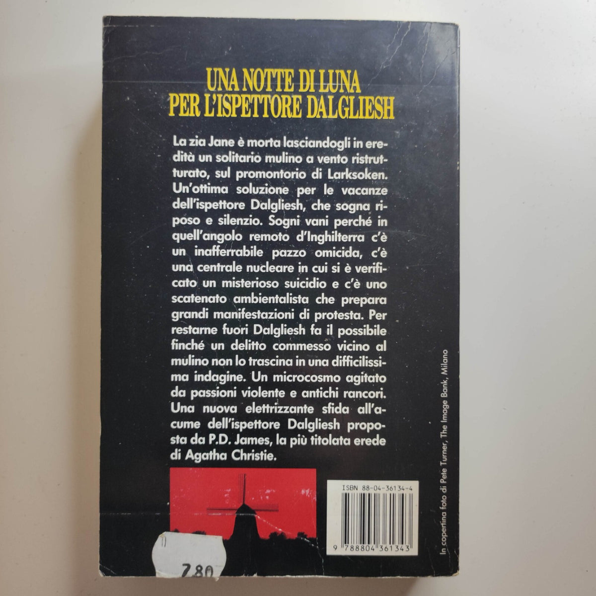 Una notte di luna per l'ispettore Dalgliesh - P. D. James - Mondadori