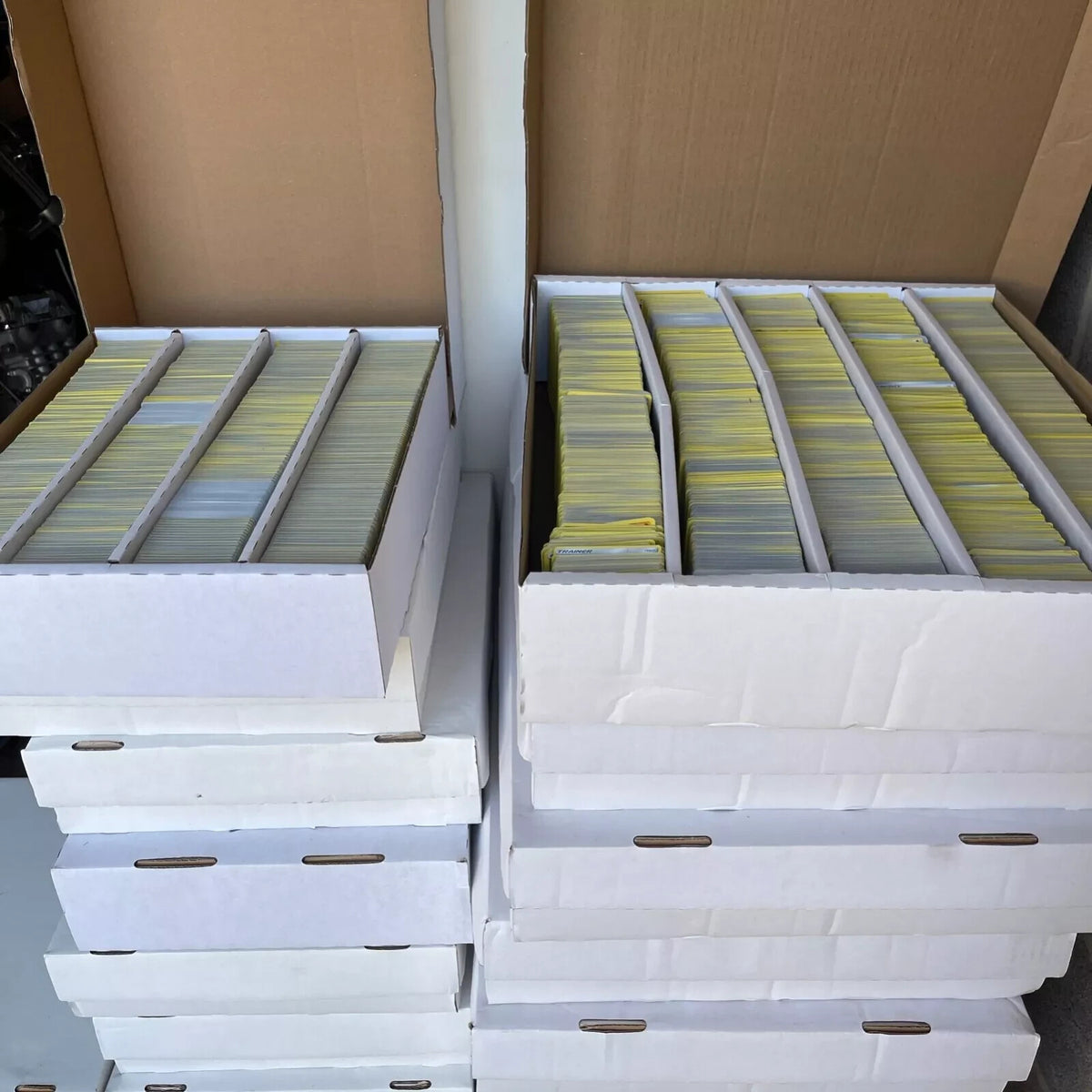 Mega Lotto 500 carte Pokemon diverse con rare holo e reverse + EX,V,Vmax,GX