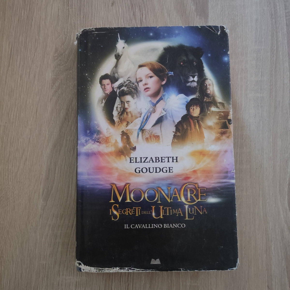 Moonacre. I segreti dell'ultima luna. Il cavallino bianco Elizabeth Goudge libro