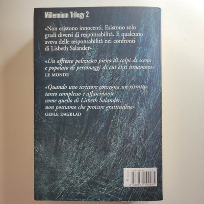 LA RAGAZZA CHE GIOCAVA CON IL FUOCO - Stieg Larsson - Marsilio - Gialli - 2012