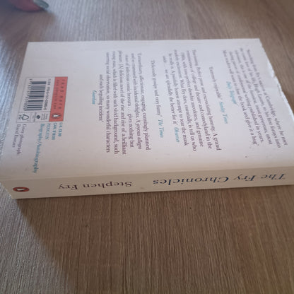 The Fry chronicles - autobiography di Fry Stephen - Bestseller