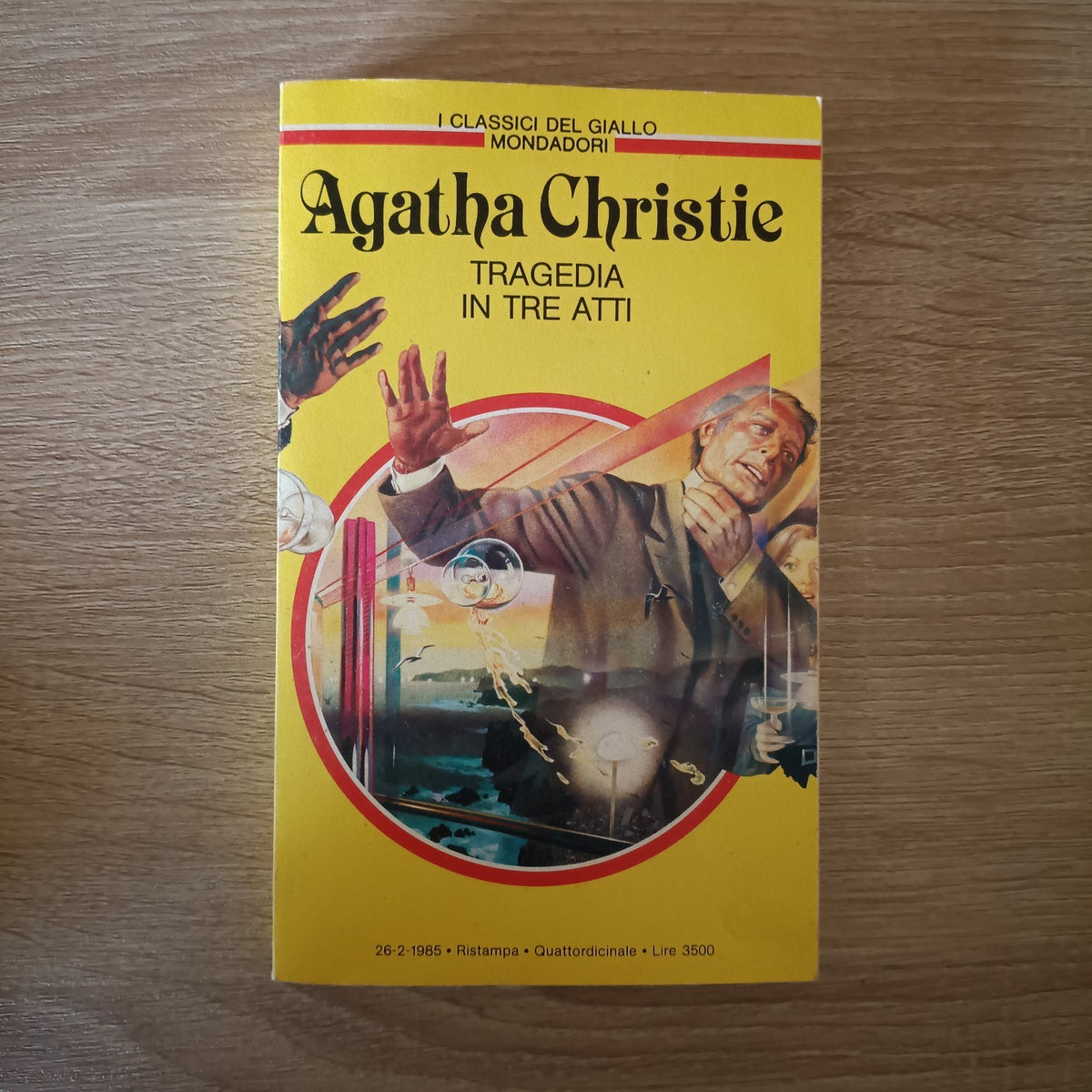 Libro - tragedia in tre atti - agatha christie
