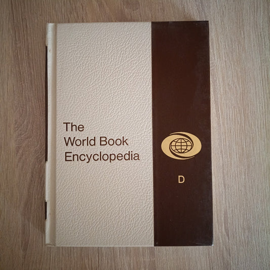Vintage 1974 The World Book Encyclopedia Volume 5 D Events History Hardcover