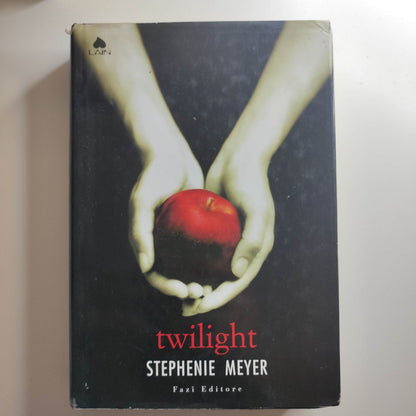 LIBRO Twilight Stephanie Meyer Fazi editore 9788876250484 2009
