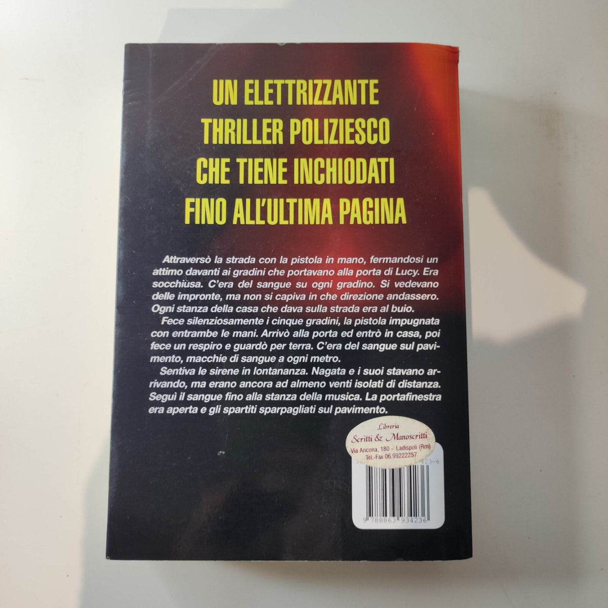 Dark room - La camera oscura - Jonathan Moore - [Leone]
